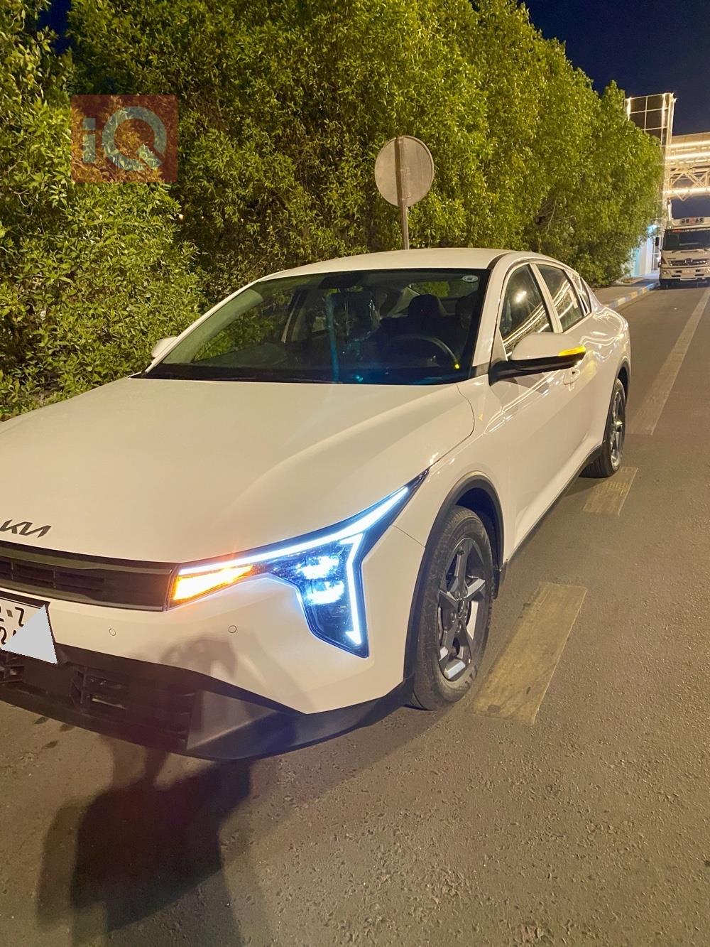 Kia K4